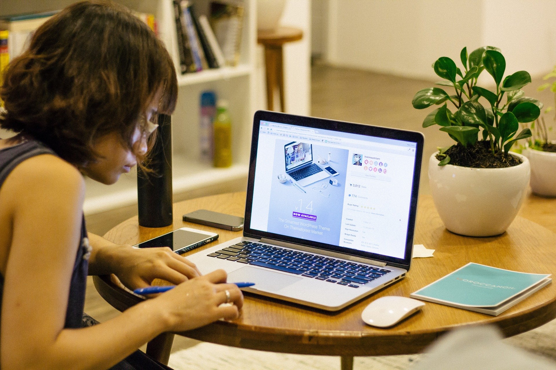 Acht do's en don'ts voor online meetings thuis