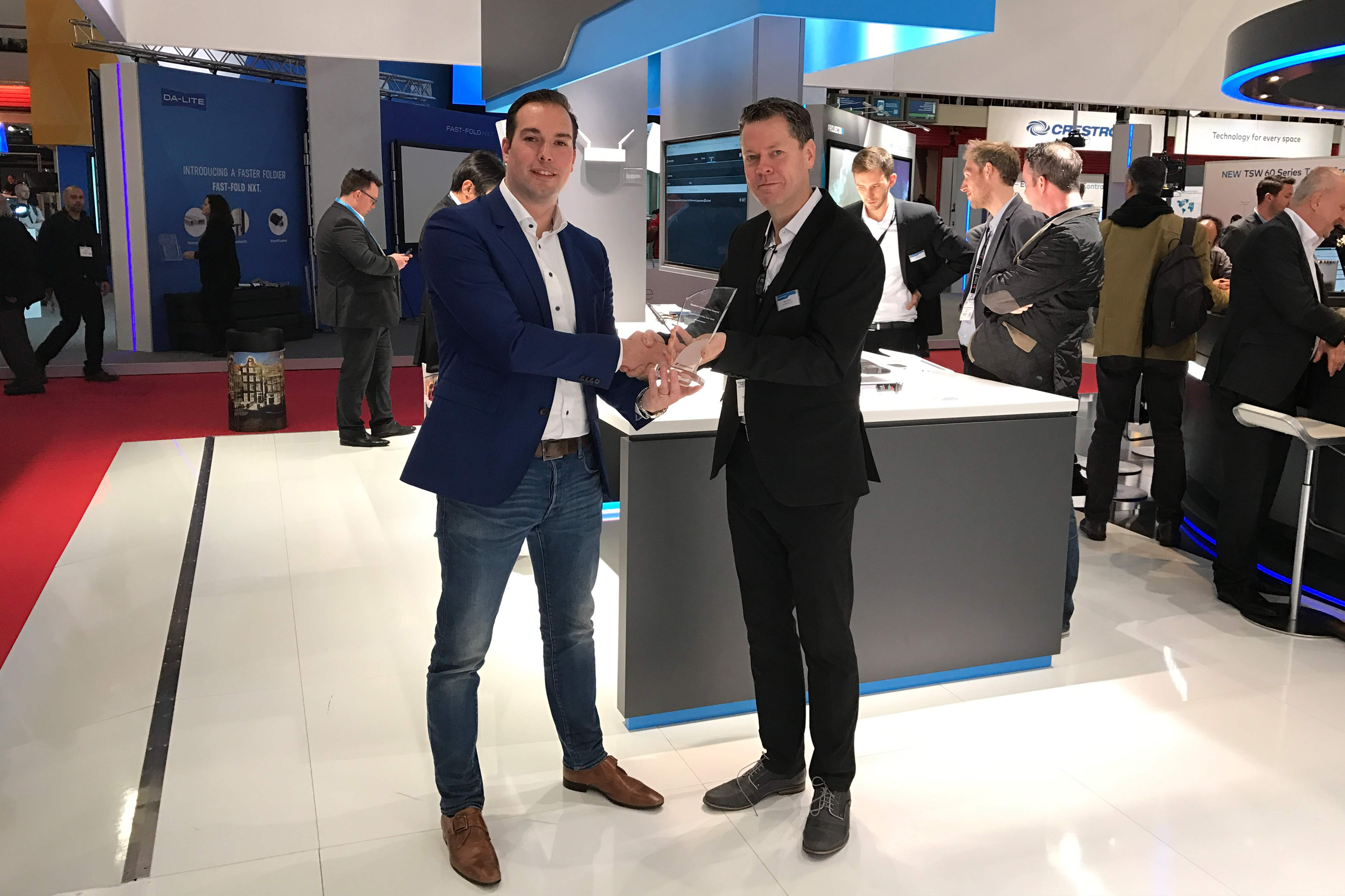 Zowel Sennheiser als Barco bekronen BIS met Award