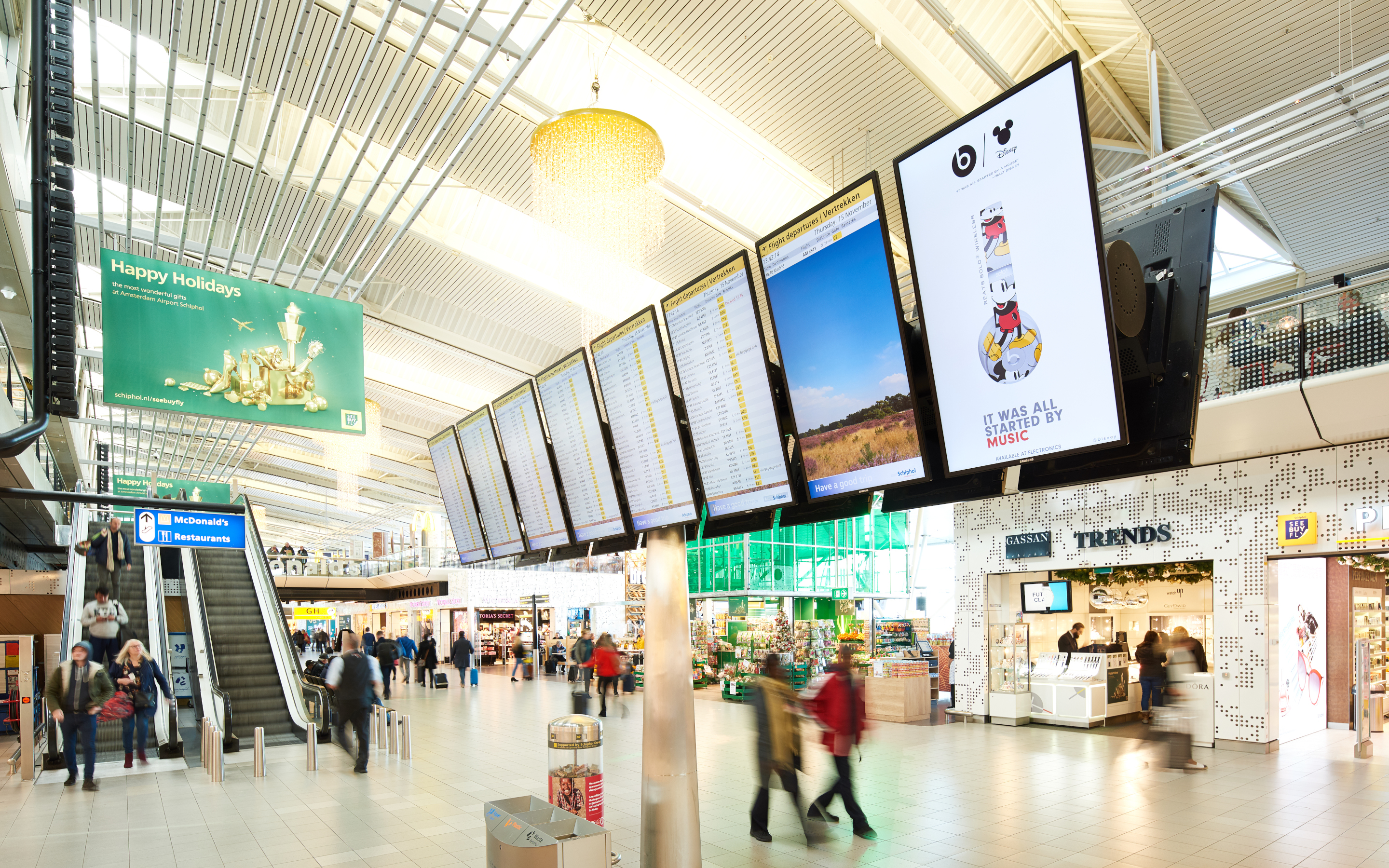 Schiphol en BIS|Econocom introduceren display-as-a-service 