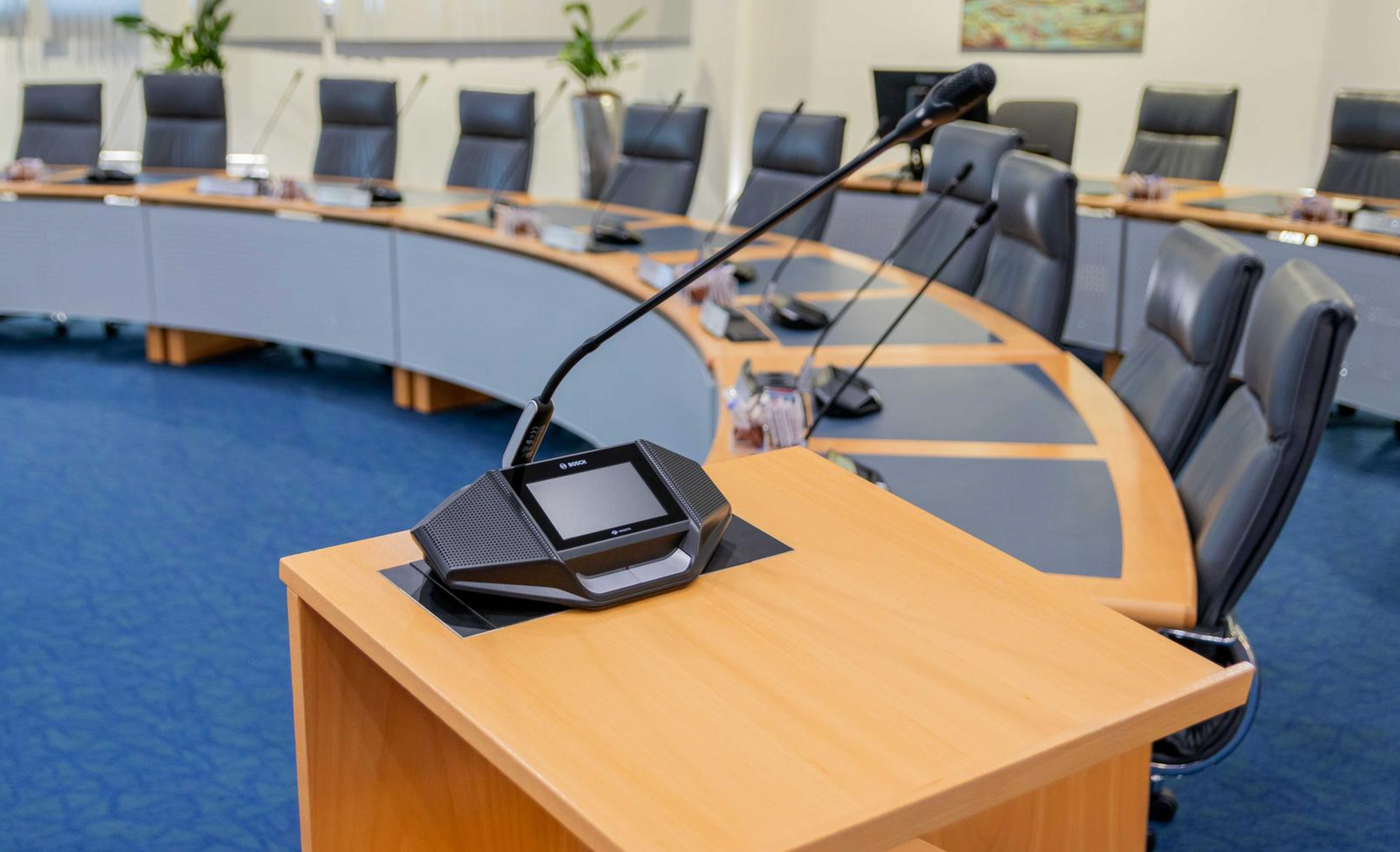 De perfecte raadzaal: modern, efficiënt, gebruiksvriendelijk en betrouwbaar 